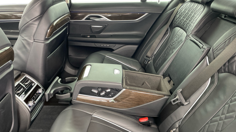 BMW 7 Series 740e Exclusive 4dr Auto Saloon